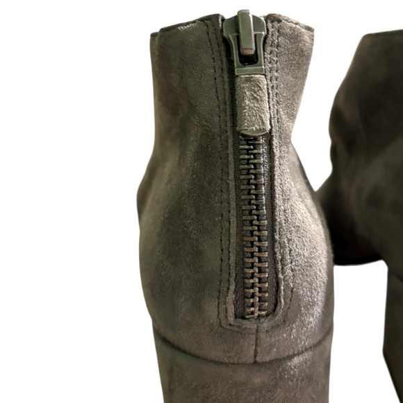 Eileen Fisher Gray Taupe Suede Ankle Block Heel Twist Front Boots EUC 6.5 - Picture 7 of 14